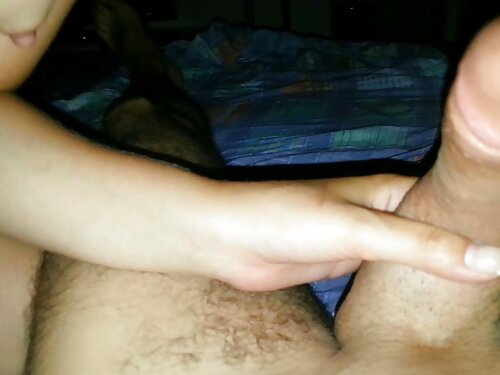 La chica se entrega  ...